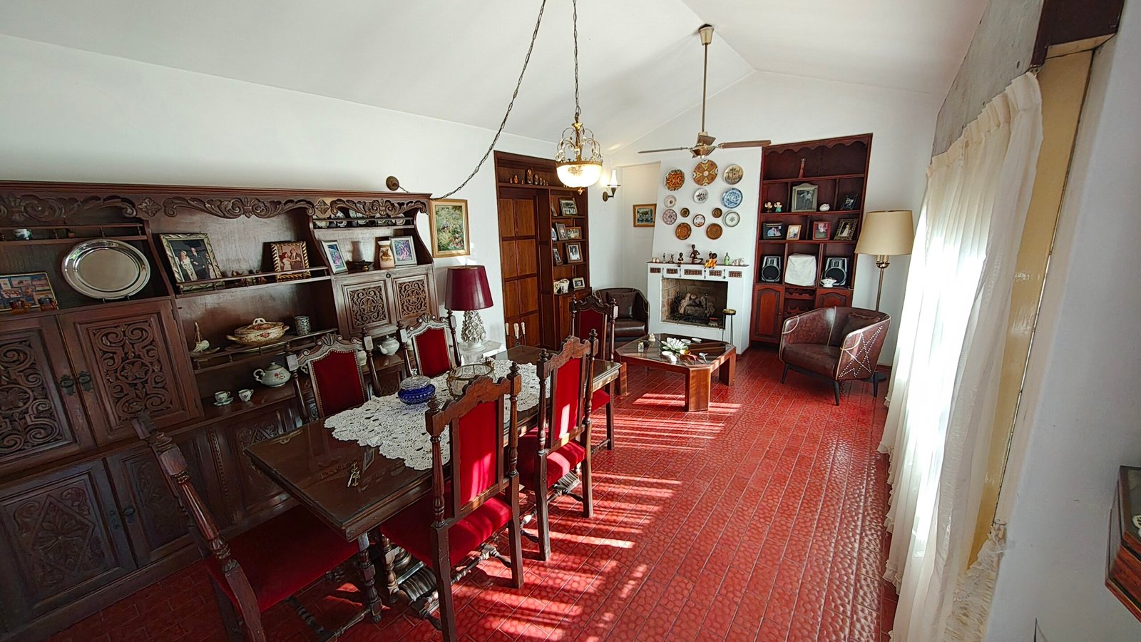 SE VENDE CASA DE 4 DORMITORIOS EN URCA CÓRDOBA