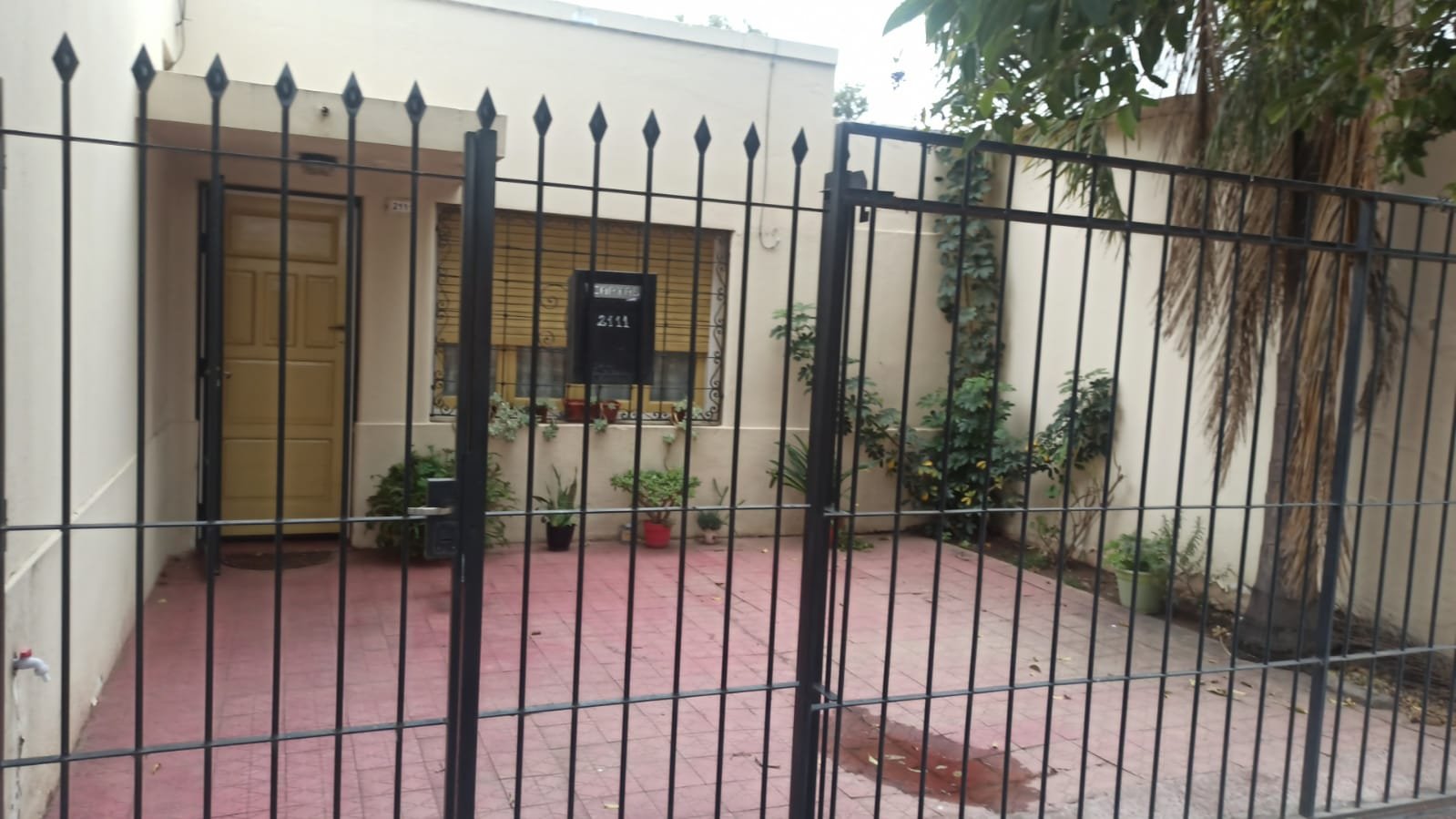 VENTA CASA 3 DORMITORIOS APTA CREDITO -TALLERES ESTE – CORDOBA