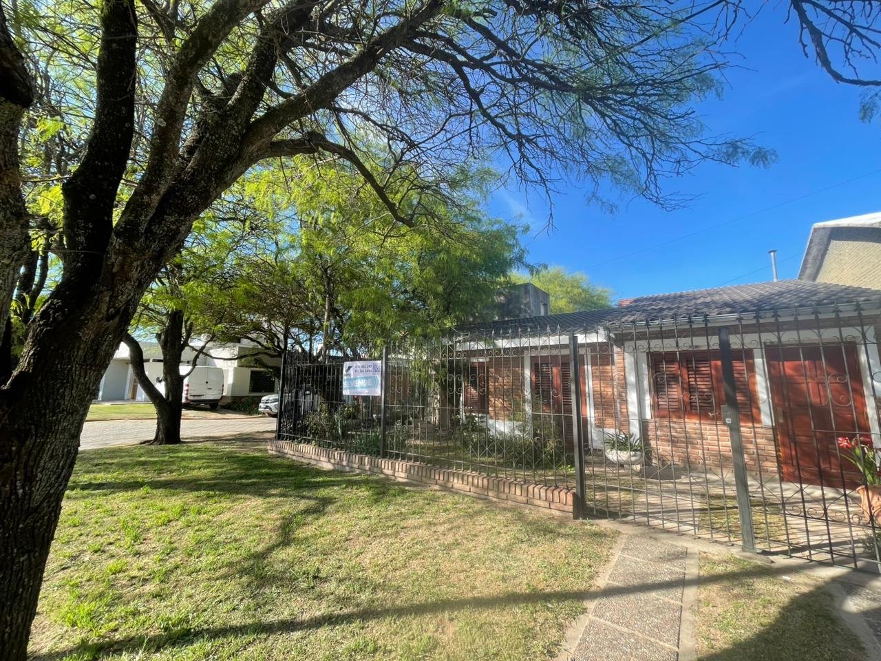 SE VENDE CASA EN RIO SEGUNDO 3 DORMITORIOS