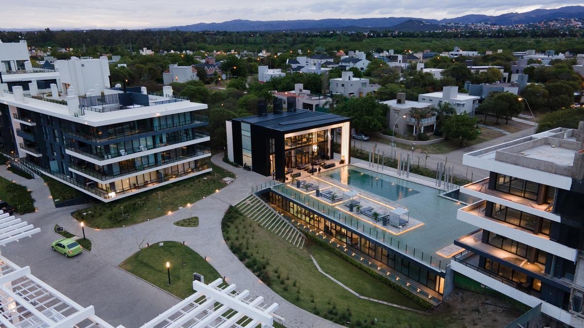 SE VENDE EXCLUSIVO DEPARTAMETO EN ZONA VALLE ESCONDIDO 3 DORMITORIOS GREENPARK