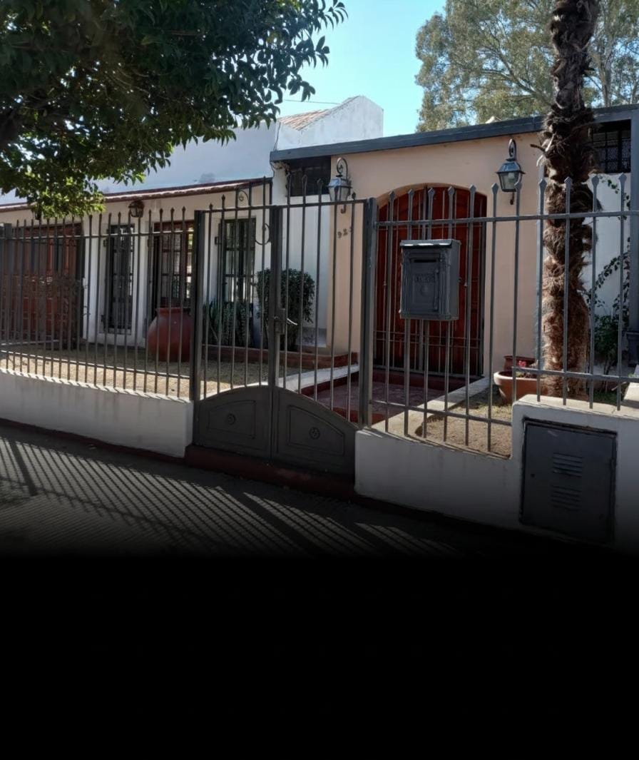 VENTA CASA 3 DORMITORIOS, ALTO ALBERDI