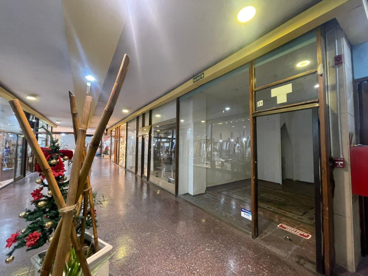 ALQUILER Local Comercial en Galeria Libertad