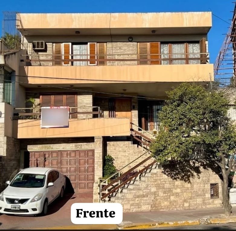 VENTA CASA 4 DORM. APTA CREDITO AV SABATTINI – CRISOL