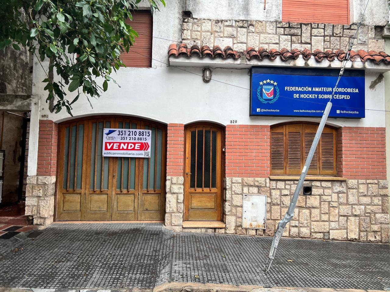 SE VENDE AMPLIA CASA EN BARRIO SAN MARTIN