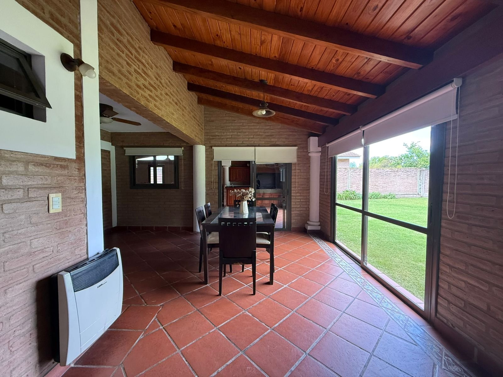 ALQUILER VALLE ESCONDIDO- LAS CIGARRAS. AMPLIA CASA DE 3 DORM+ESCRITORIO. AMPLIO PATIO. PILETA