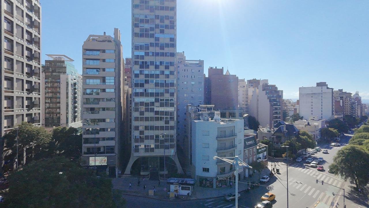 SE VENDE DEPARTAMENTO 3 DORMITORIOS MAS COCHERA PLAZA ESPAÑA