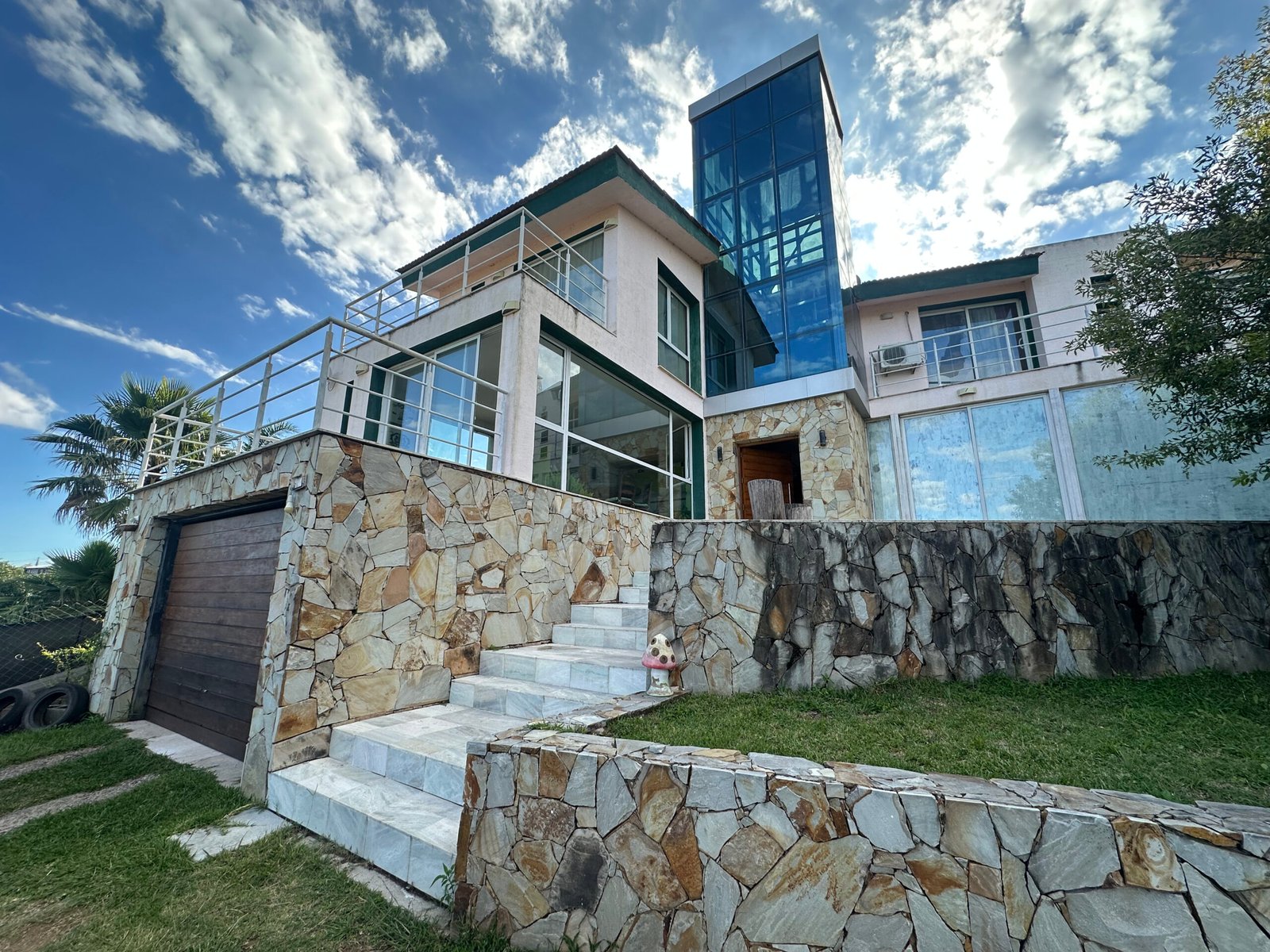 Alquiler Casa Villa del Lago 3 Dorm + Estudio