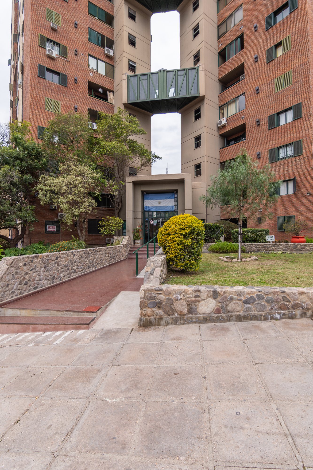 VENTA DEPARTAMENTO 3 DORMITORIOS CON BALCON EN ALBERDI
