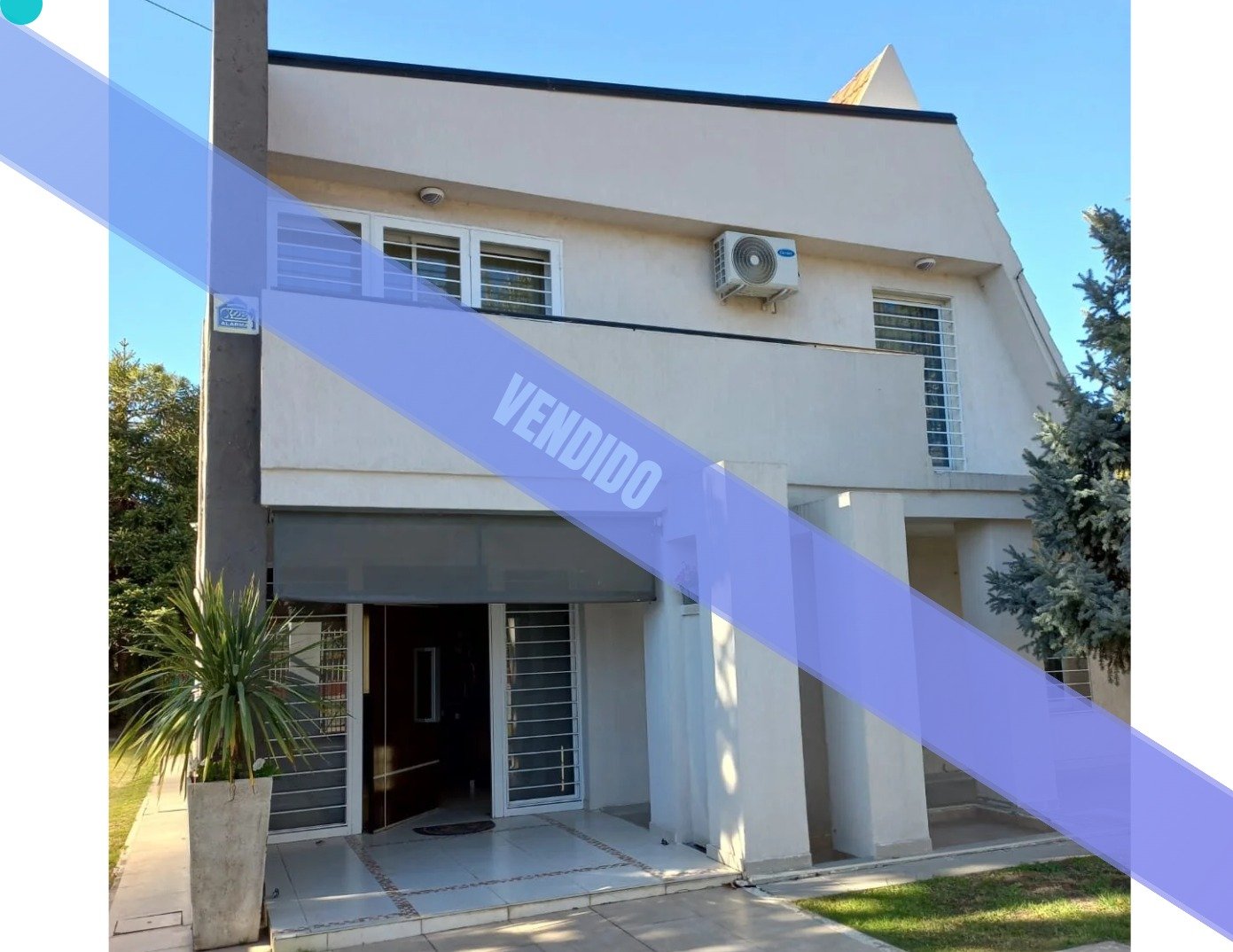 Se vende casa Carlos Paz a 100 mts costanera