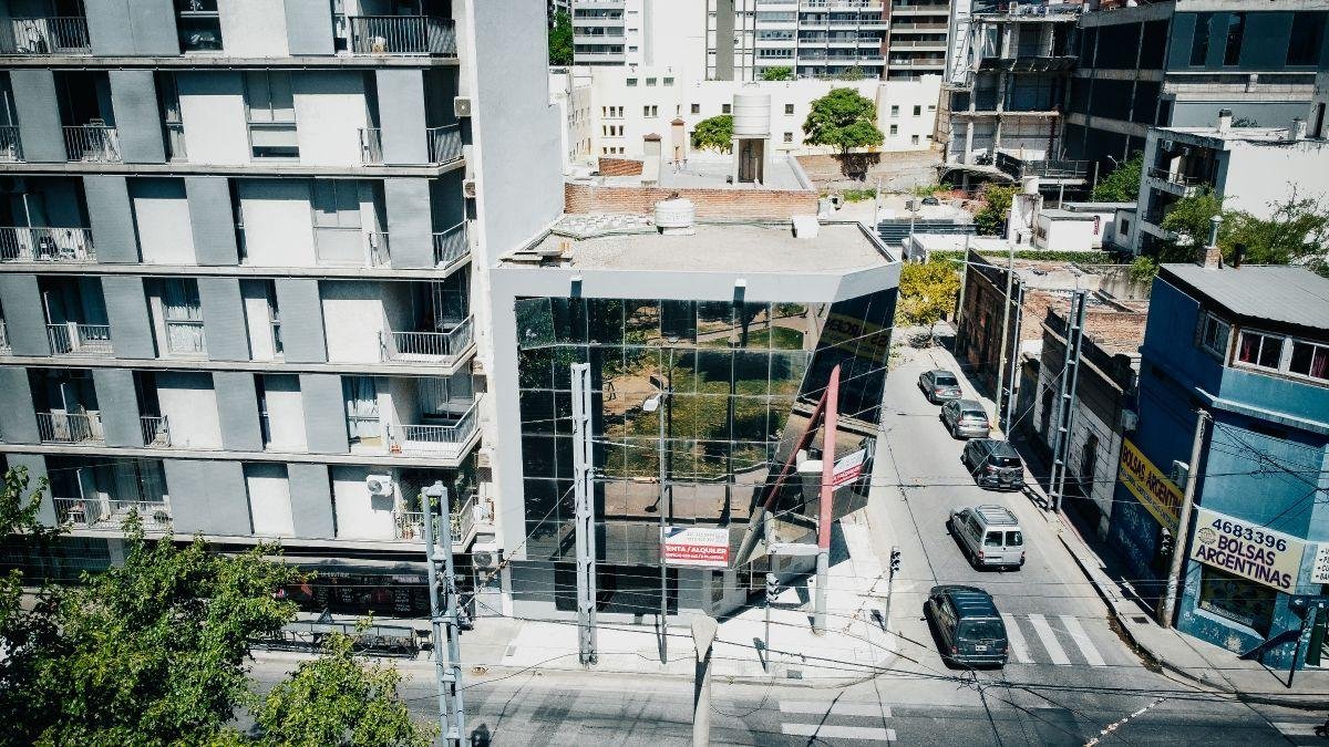 ALQUILER EDIFICIO CORPORATIVO GUEMES