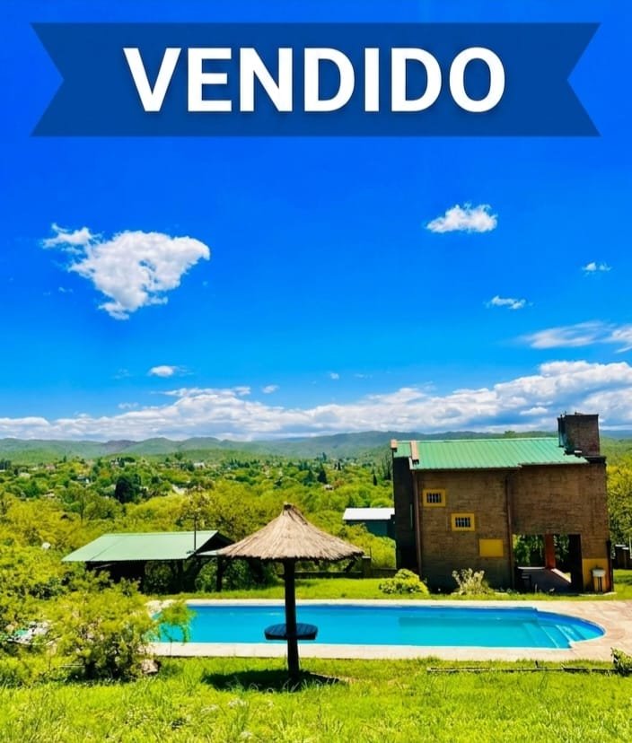 VENTA/ PERMUTA CASA 2 DORM. APTO CREDITO EN LA BOLSA – CORDOBA