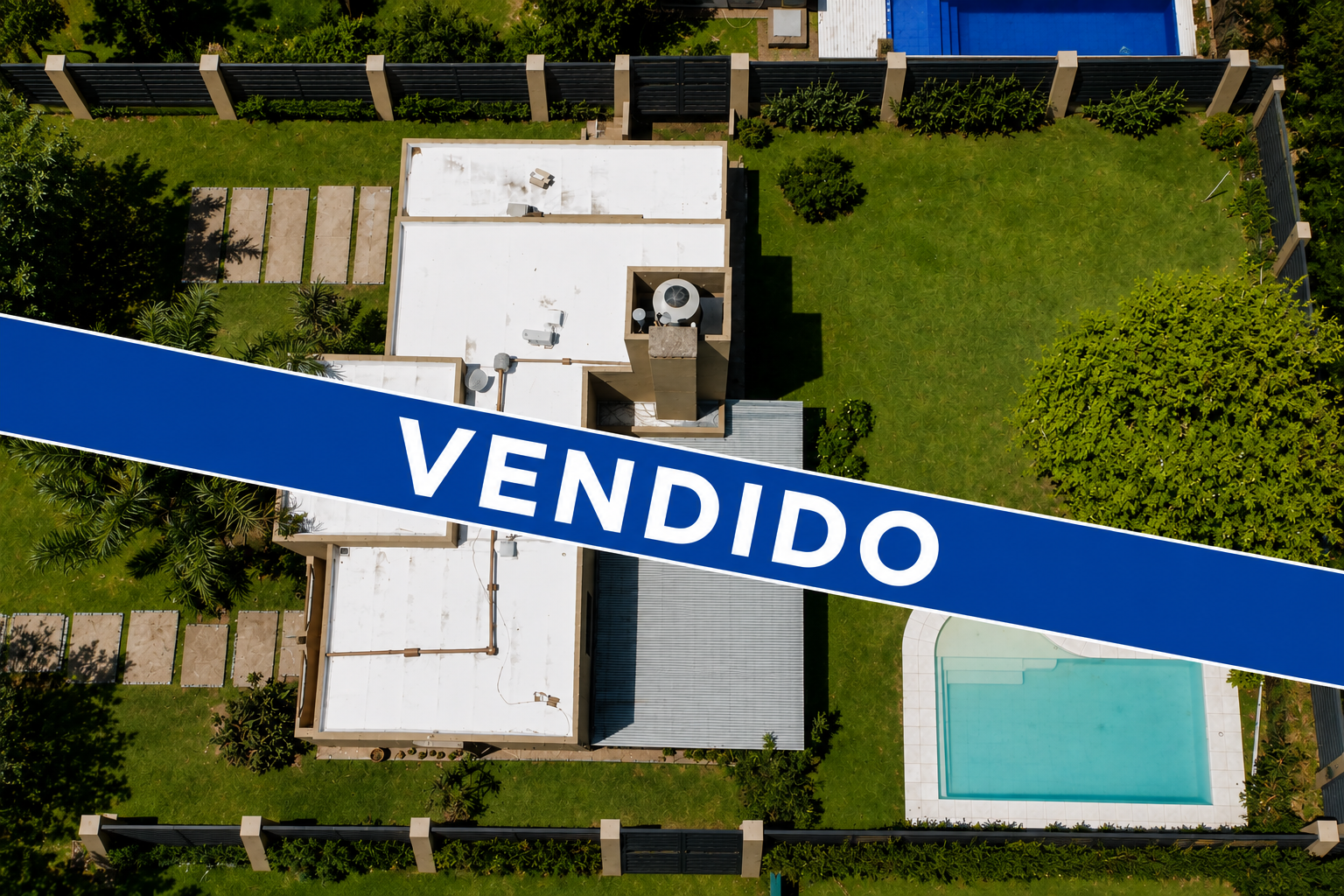 SE VENDE CASA DE 4 DORMITORIOS EN LOS CIELOS VALLE ESCONDIDO