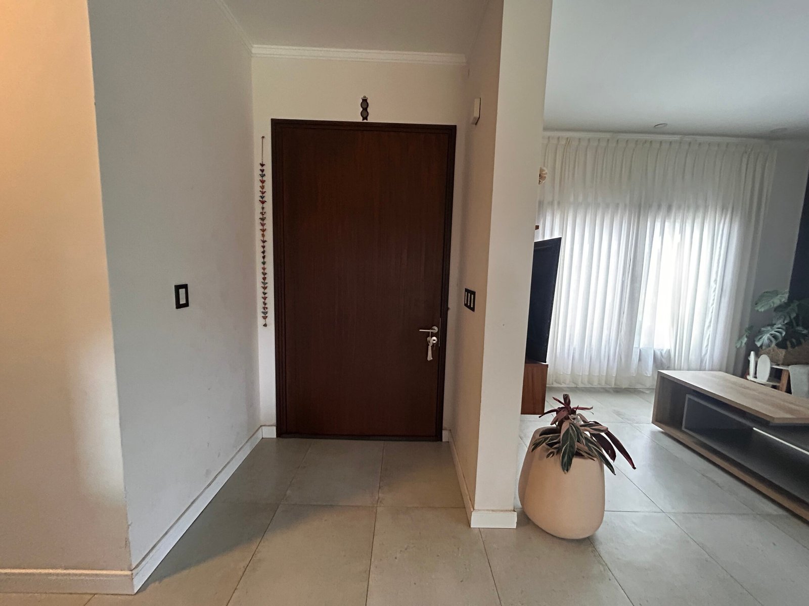 VENTA CASA 3 DORMITORIOS EN BARRIO CERRADO LA CERCANIA – MENDIOLAZA – APTO CREDITO BANCARIO